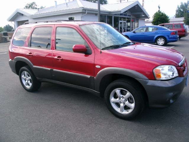 Mazda Tribute 2005 photo 1