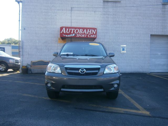 Mazda Tribute 2005 photo 2