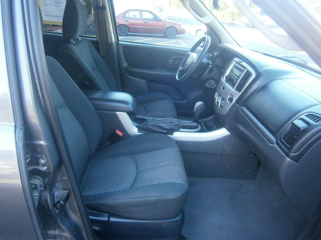 Mazda Tribute 2005 photo 6