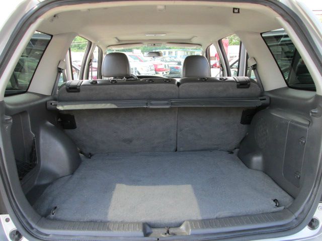 Mazda Tribute 2005 photo 17