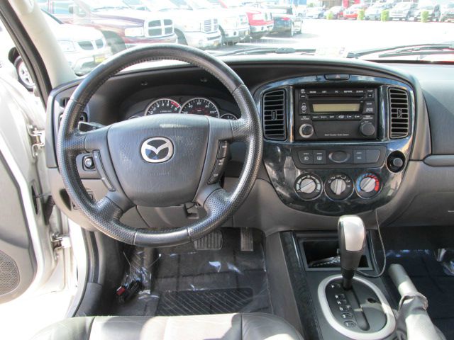 Mazda Tribute 2005 photo 18