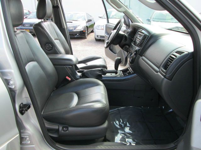 Mazda Tribute 2005 photo 27