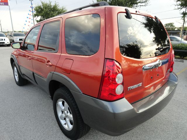 Mazda Tribute 2005 photo 1