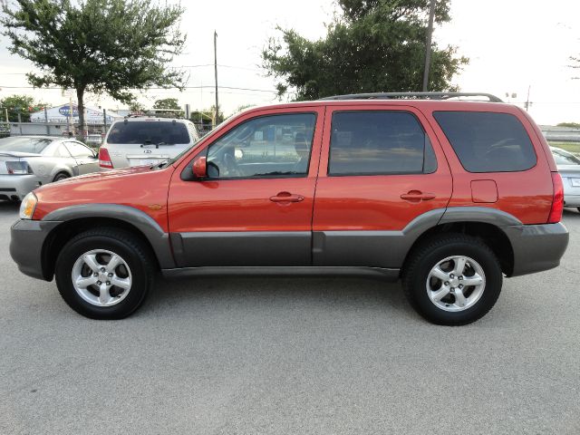 Mazda Tribute 2005 photo 2