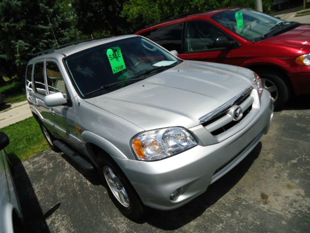 Mazda Tribute 2005 photo 2