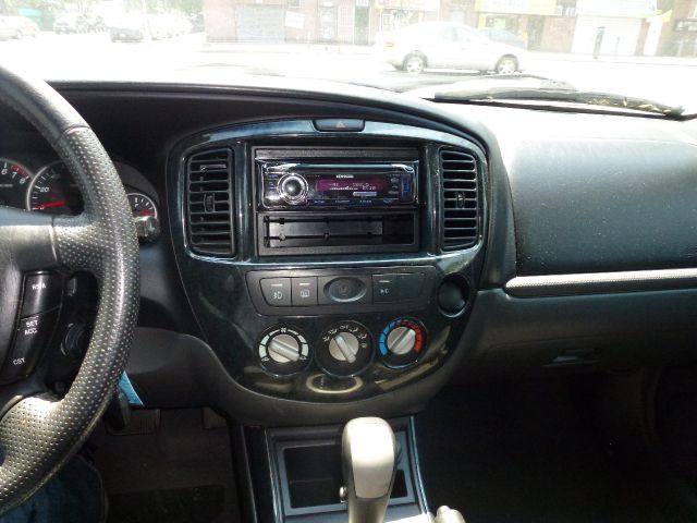 Mazda Tribute 2005 photo 10