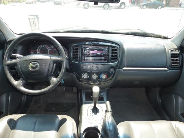 Mazda Tribute 2005 photo 25