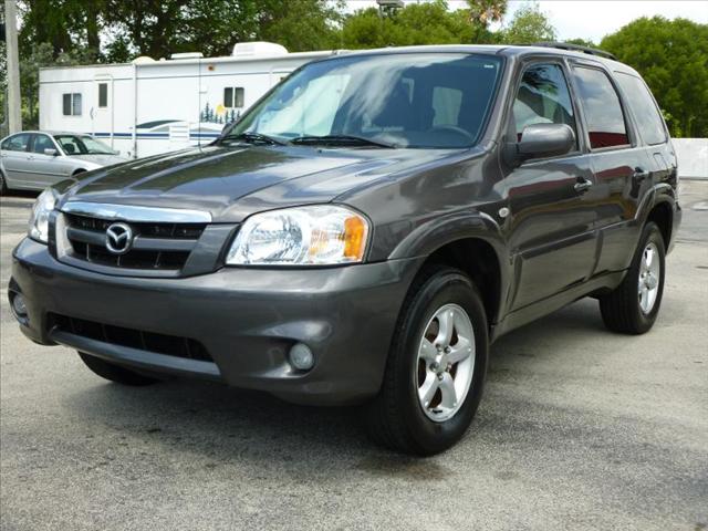 Mazda Tribute 2005 photo 2