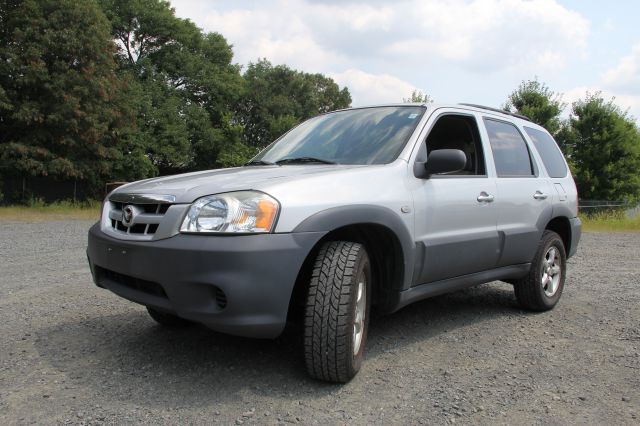 Mazda Tribute 2005 photo 2