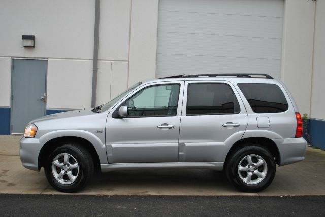 Mazda Tribute 2005 photo 3