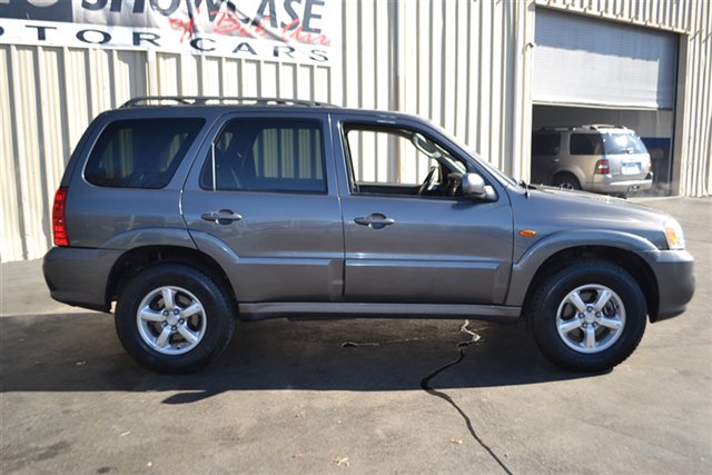 Mazda Tribute 2005 photo 3