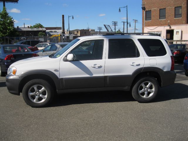 Mazda Tribute 2005 photo 1