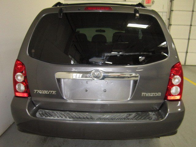 Mazda Tribute 2005 photo 1