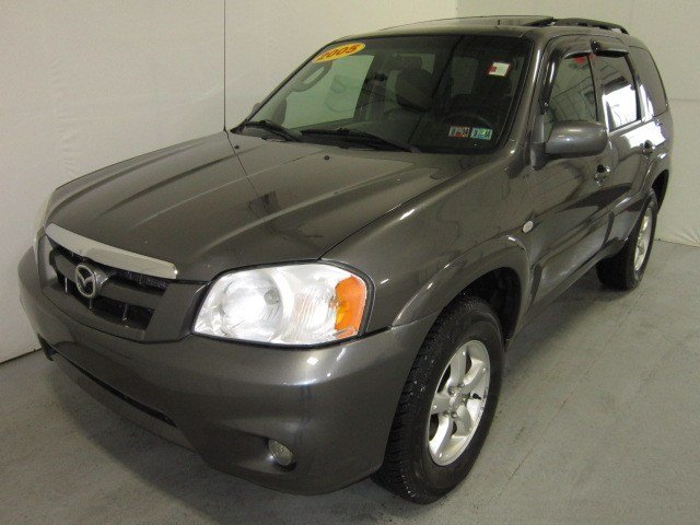 Mazda Tribute 2005 photo 2