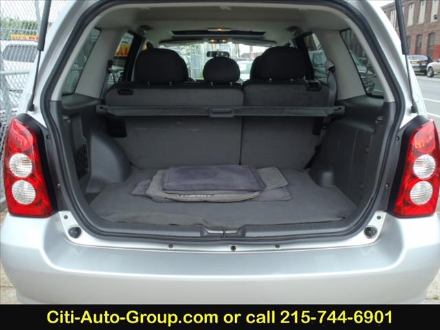 Mazda Tribute 2005 photo 1