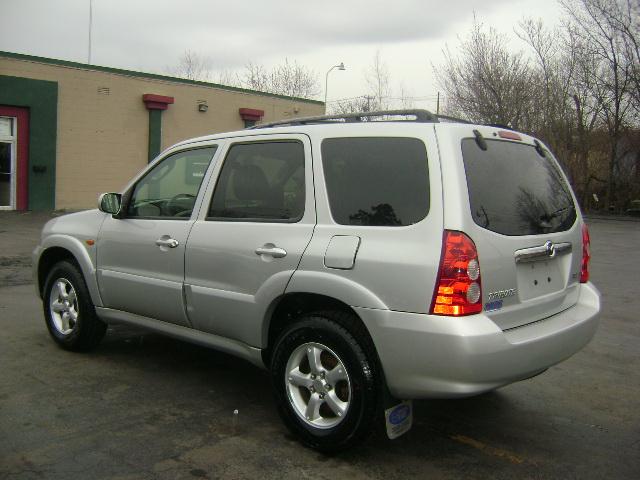 Mazda Tribute 2005 photo 1