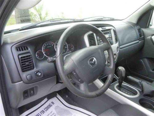 Mazda Tribute 2006 photo 3