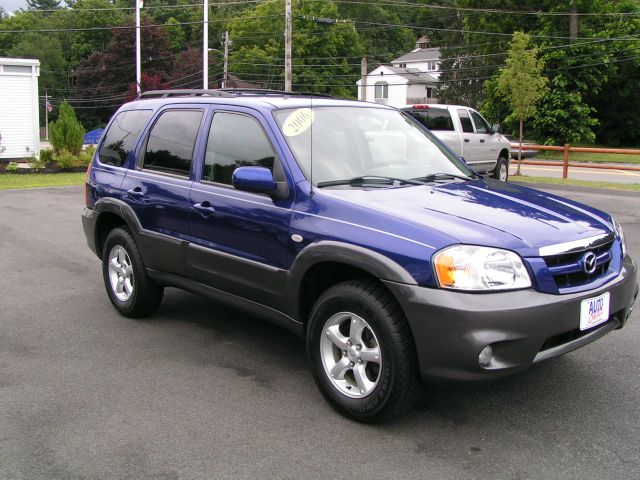 Mazda Tribute 2006 photo 2