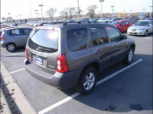 Mazda Tribute 2006 photo 1