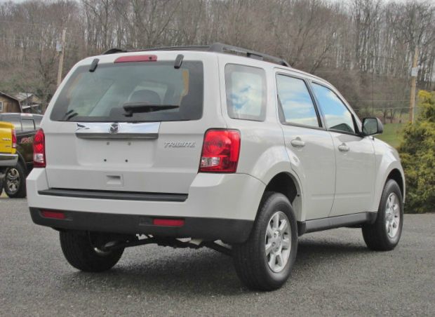 Mazda Tribute 2010 photo 1