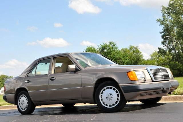 Mercedes-Benz 300 XLS Sedan