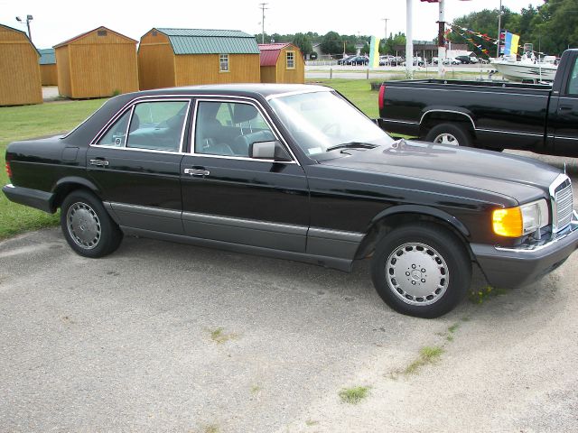 Mercedes-Benz 300 1991 photo 1