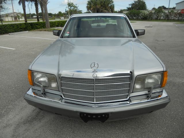 Mercedes-Benz 300 1991 photo 13