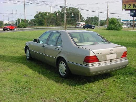 Mercedes-Benz 300 1993 photo 2