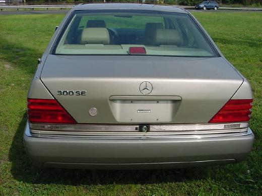 Mercedes-Benz 300 1993 photo 3