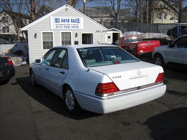 Mercedes-Benz 300 1993 photo 2