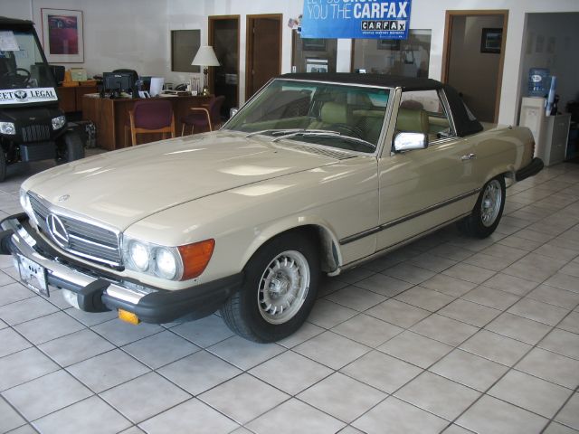 Mercedes-Benz 380 1981 photo 2