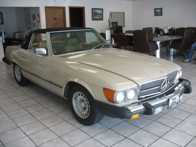 Mercedes-Benz 380 1981 photo 5