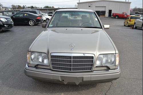 Mercedes-Benz 400 1995 photo 5