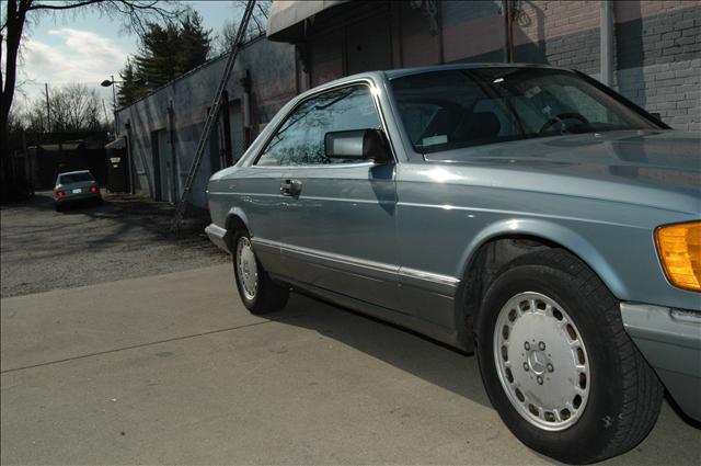 Mercedes-Benz 560 1986 photo 4