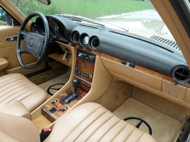 Mercedes-Benz 560 1986 photo 34