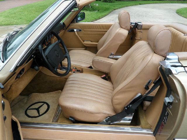 Mercedes-Benz 560 1986 photo 9