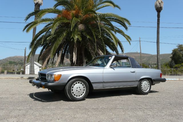 Mercedes-Benz 560 1987 photo 13