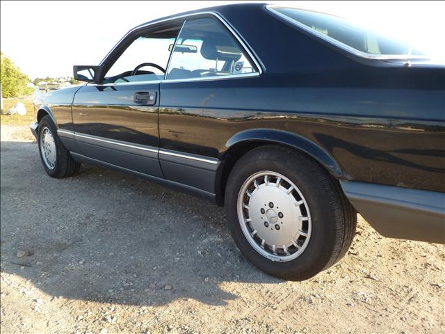 Mercedes-Benz 560 1989 photo 3