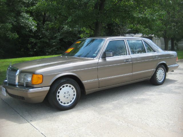 Mercedes-Benz 560 1989 photo 3