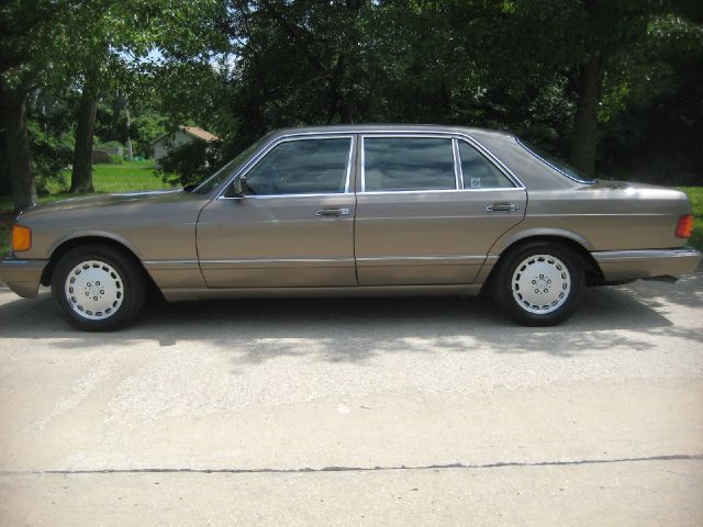 Mercedes-Benz 560 1989 photo 4