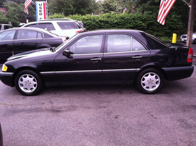 Mercedes-Benz C-Class 1995 photo 3