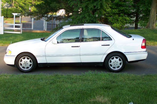 Mercedes-Benz C-Class 1996 photo 9