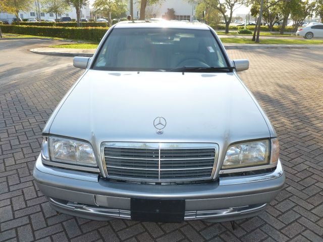 Mercedes-Benz C-Class 1999 photo 1