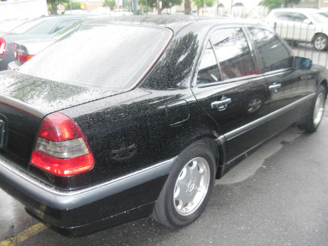 Mercedes-Benz C-Class 1999 photo 2