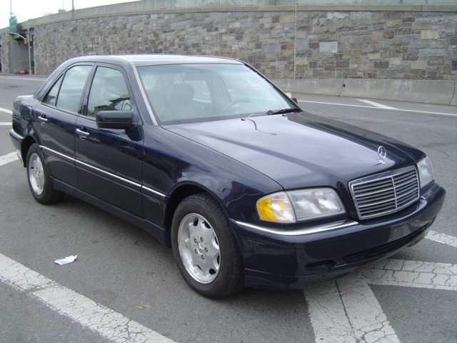 Mercedes-Benz C-Class 1999 photo 1