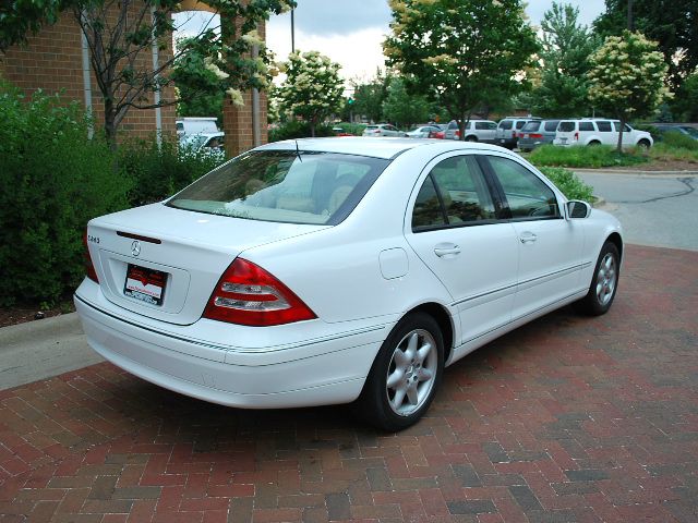 Mercedes-Benz C-Class 2001 photo 4