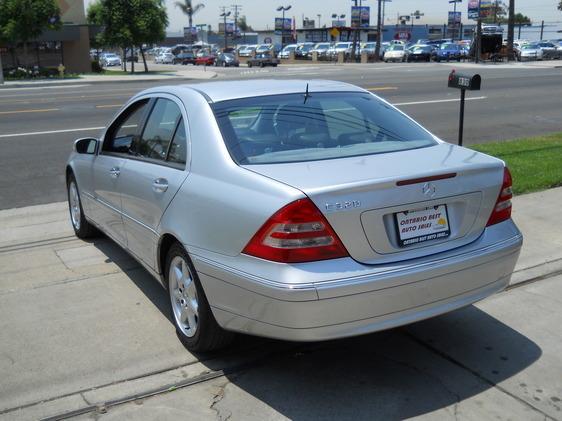 Mercedes-Benz C-Class 2001 photo 2