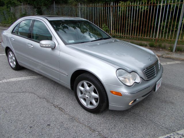 Mercedes-Benz C-Class 2001 photo 8