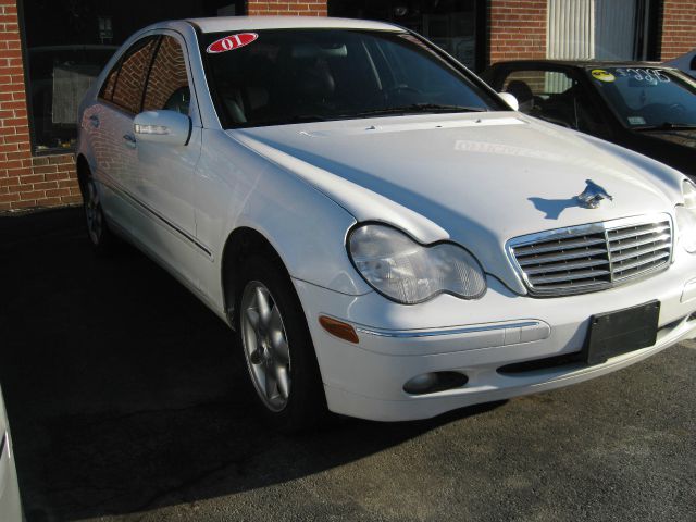 Mercedes-Benz C-Class 2001 photo 1