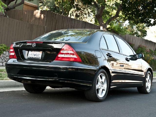 Mercedes-Benz C-Class 2001 photo 17